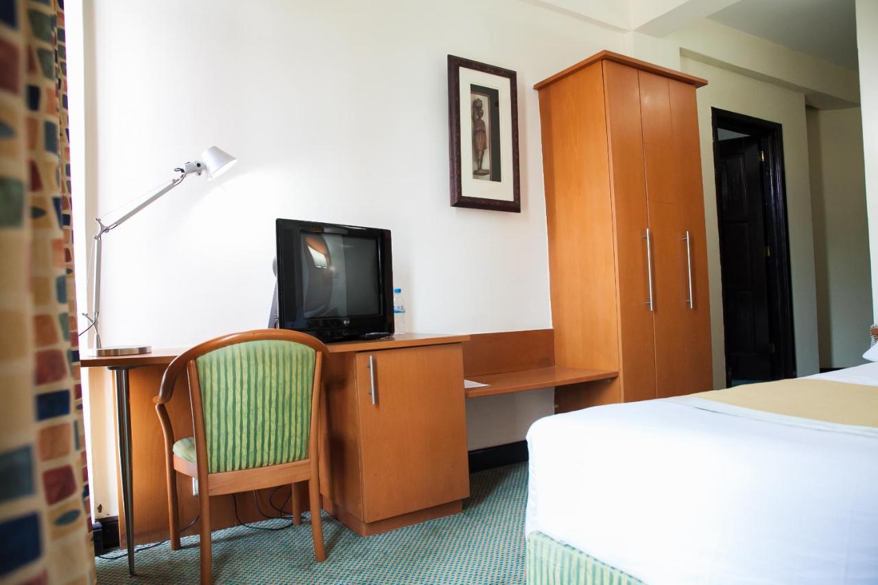 Gorillas City Centre Hotel คิกาลี ภายนอก รูปภาพ