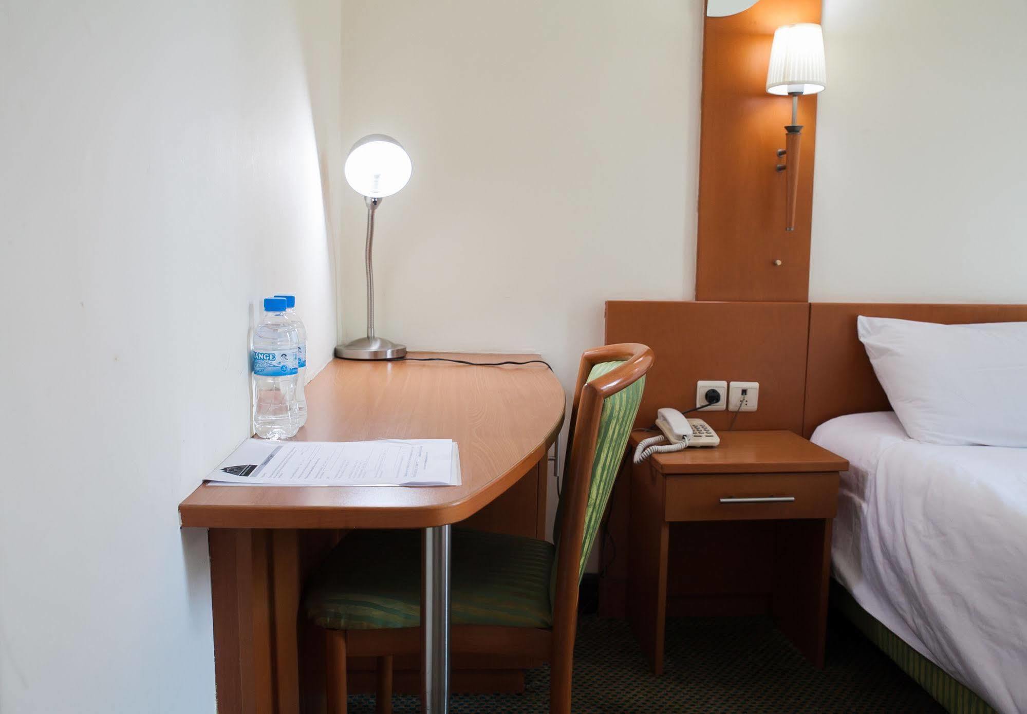 Gorillas City Centre Hotel คิกาลี ภายนอก รูปภาพ